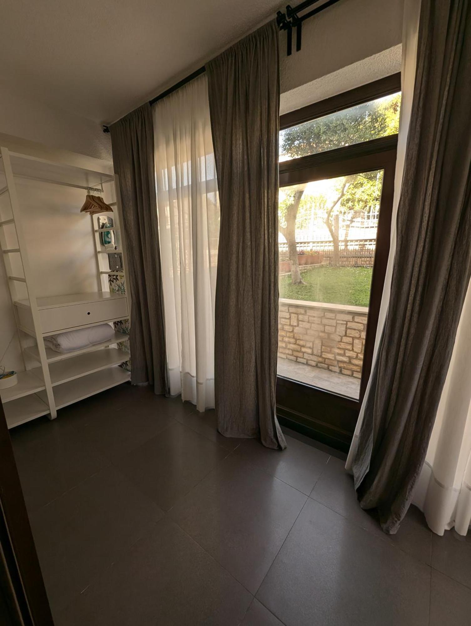 פורץ Apartments Glam מראה חיצוני תמונה