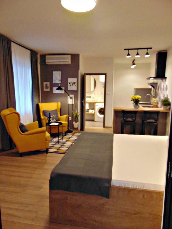פורץ Apartments Glam מראה חיצוני תמונה