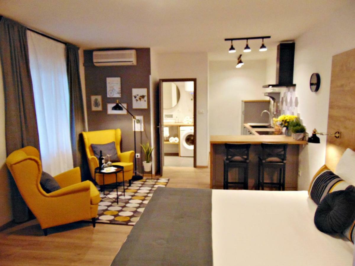 פורץ Apartments Glam מראה חיצוני תמונה