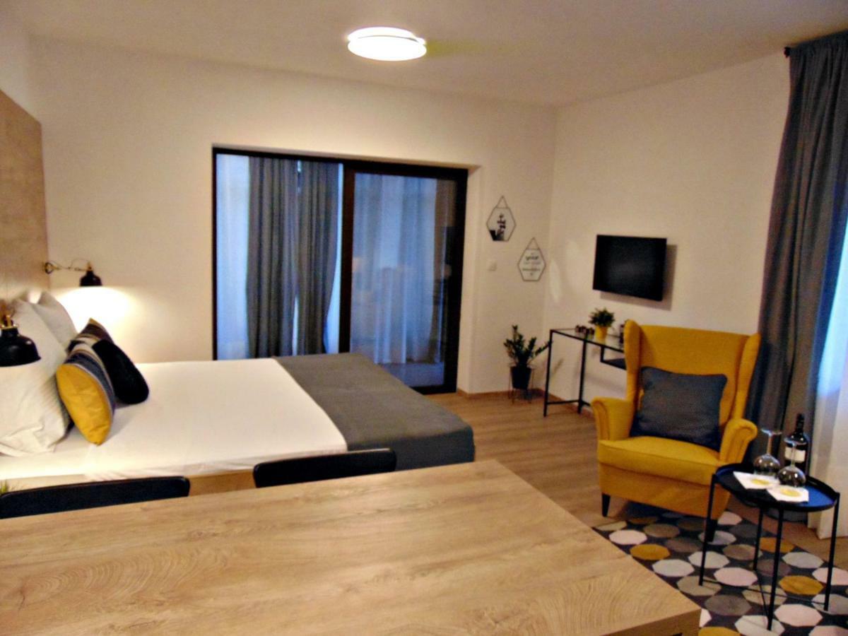 פורץ Apartments Glam מראה חיצוני תמונה